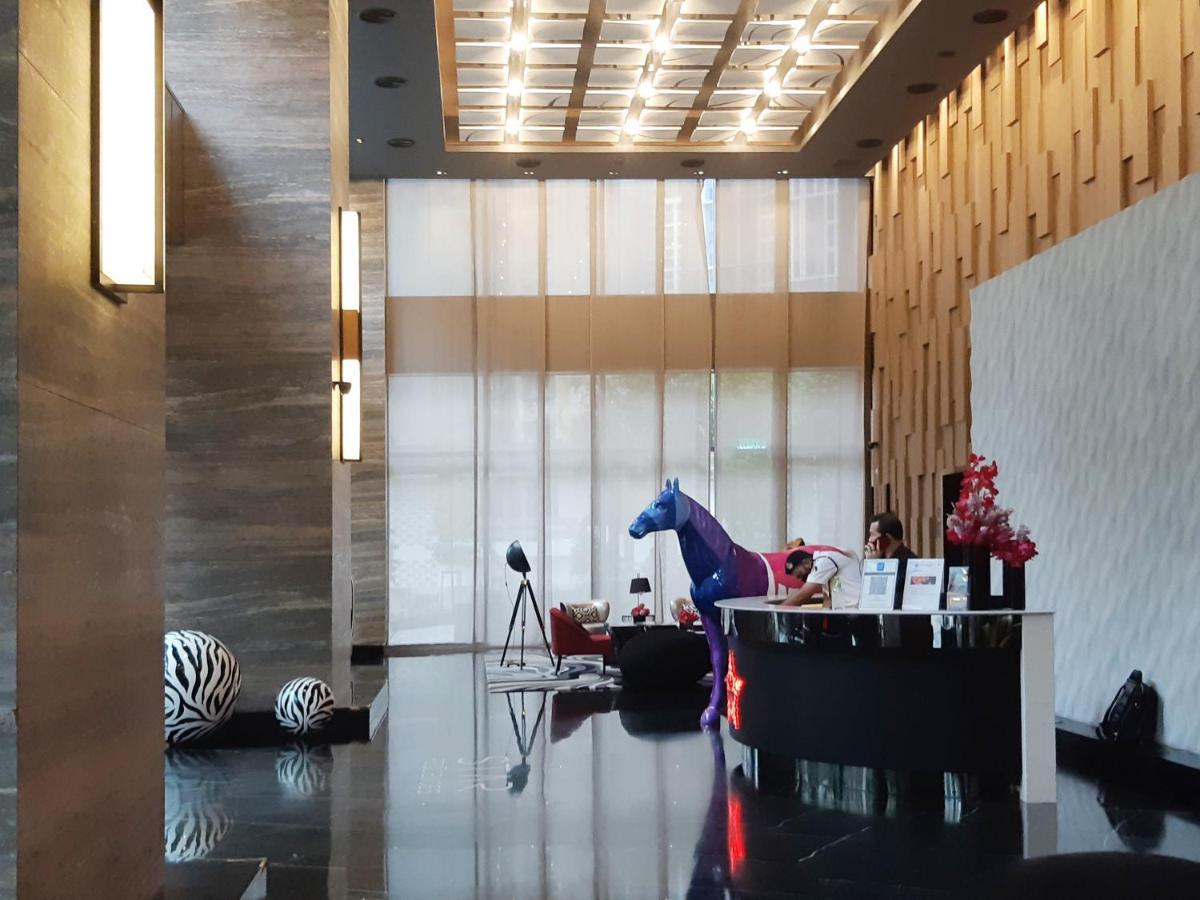 Star Luxury Suites Klcc Kuala Lumpur Esterno foto